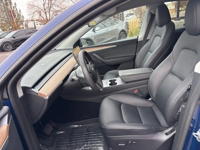 2025 Tesla Model Y - Image 12 of 21