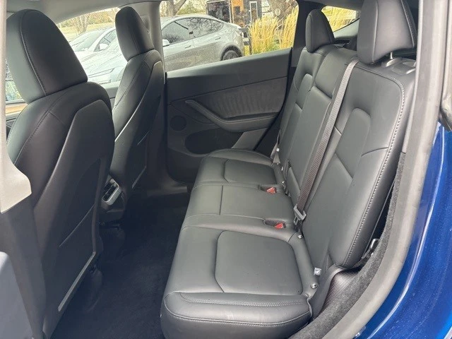 2025 Tesla Model Y - Image 16 of 21