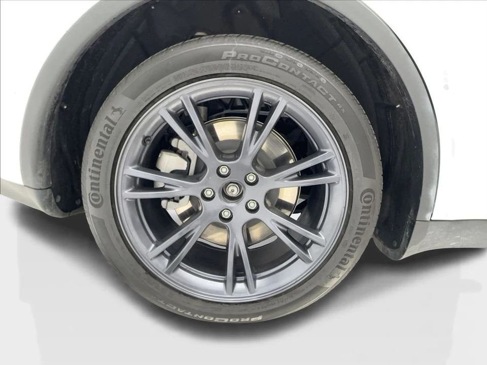 2025 Tesla Model Y - Image 14 of 21