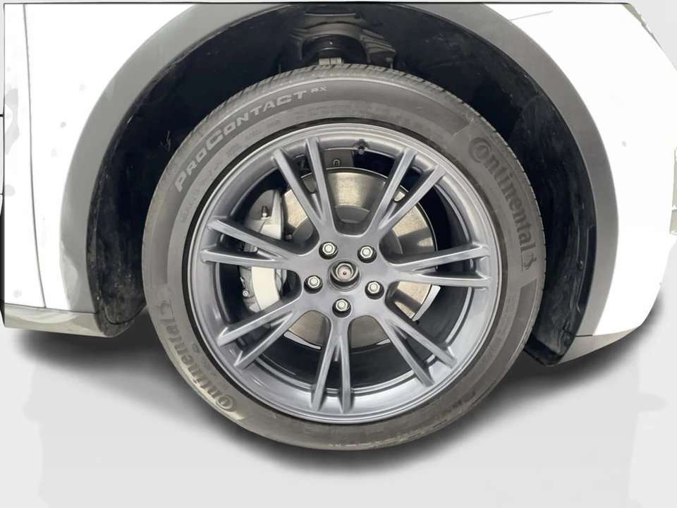 2025 Tesla Model Y - Image 13 of 21