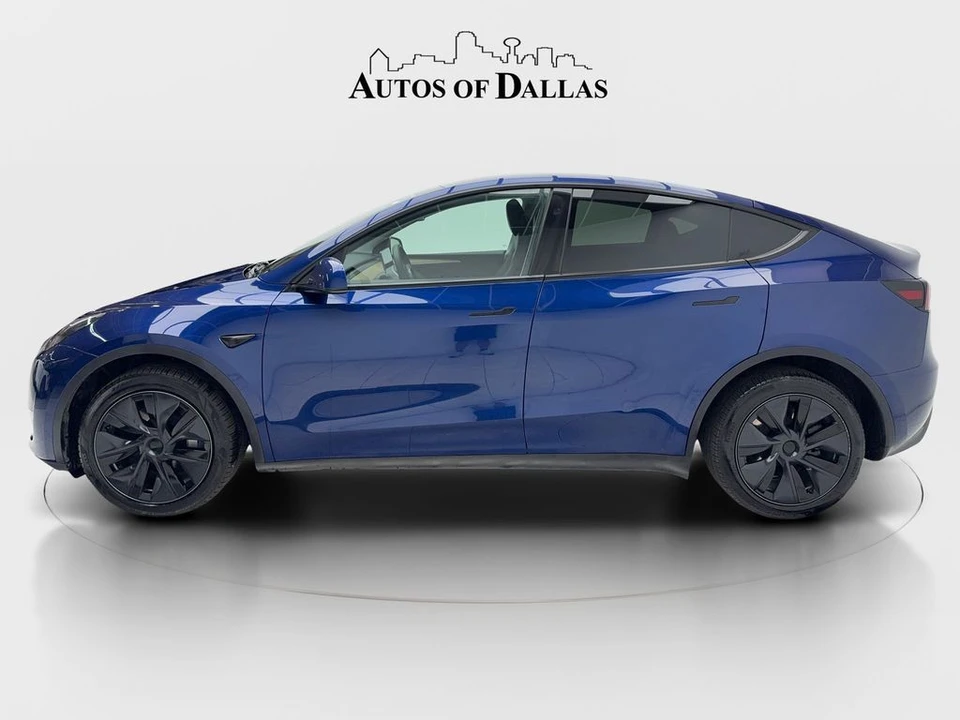 2025 Tesla Model Y - Image 5 of 21