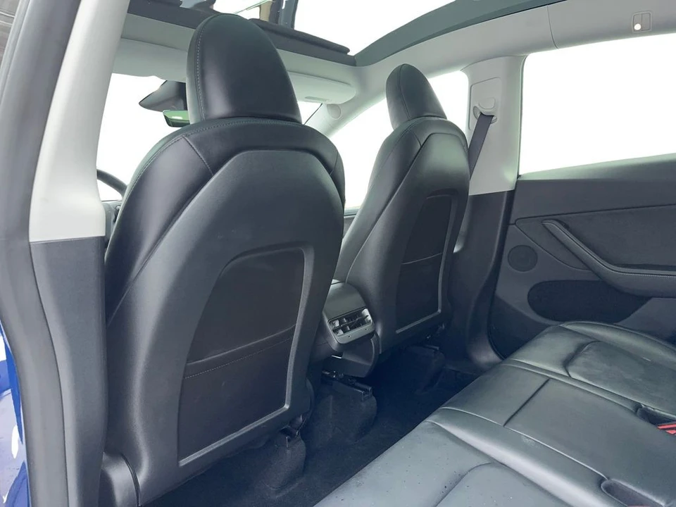 2025 Tesla Model Y - Image 14 of 21
