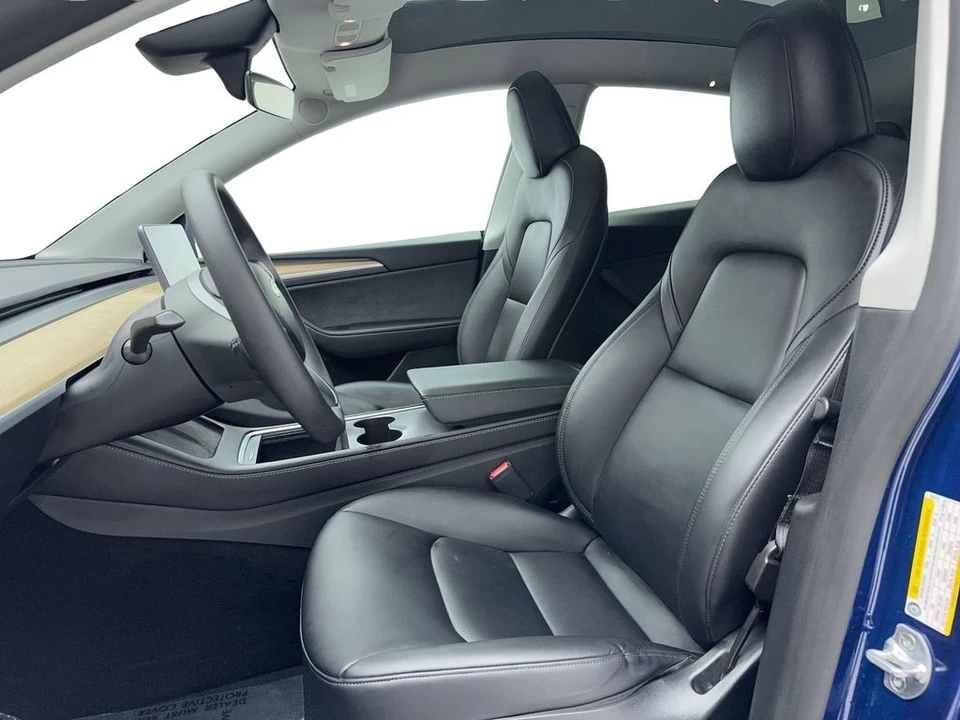 2025 Tesla Model Y - Image 13 of 21
