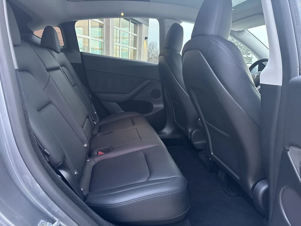 2025 Tesla Model Y - Image 20 of 21