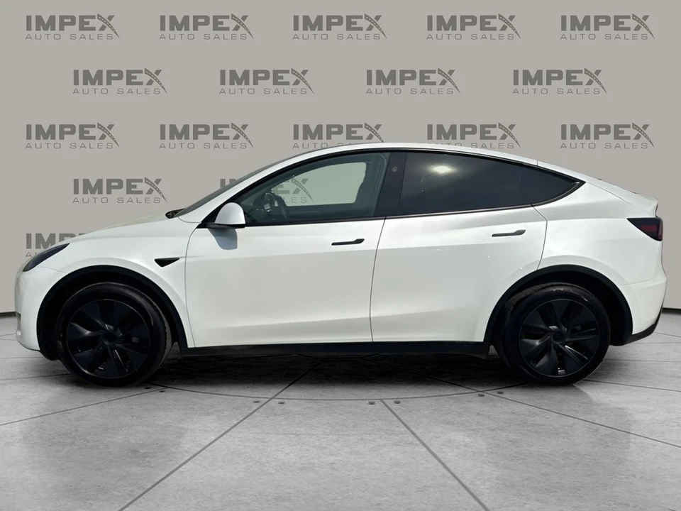 2025 Tesla Model Y - Image 2 of 21