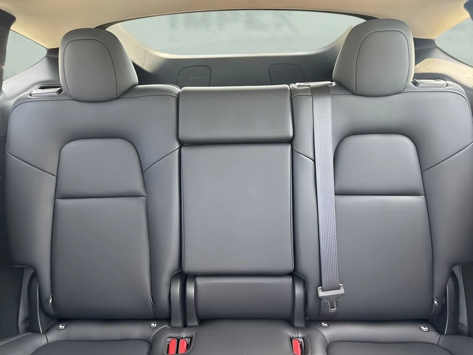 2025 Tesla Model Y - Image 11 of 21
