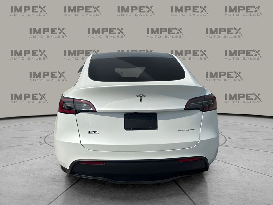 2025 Tesla Model Y - Image 4 of 21