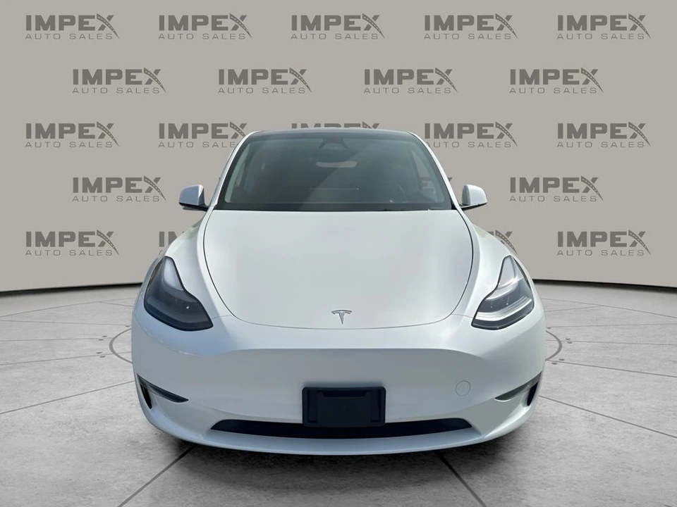 2025 Tesla Model Y - Image 8 of 21
