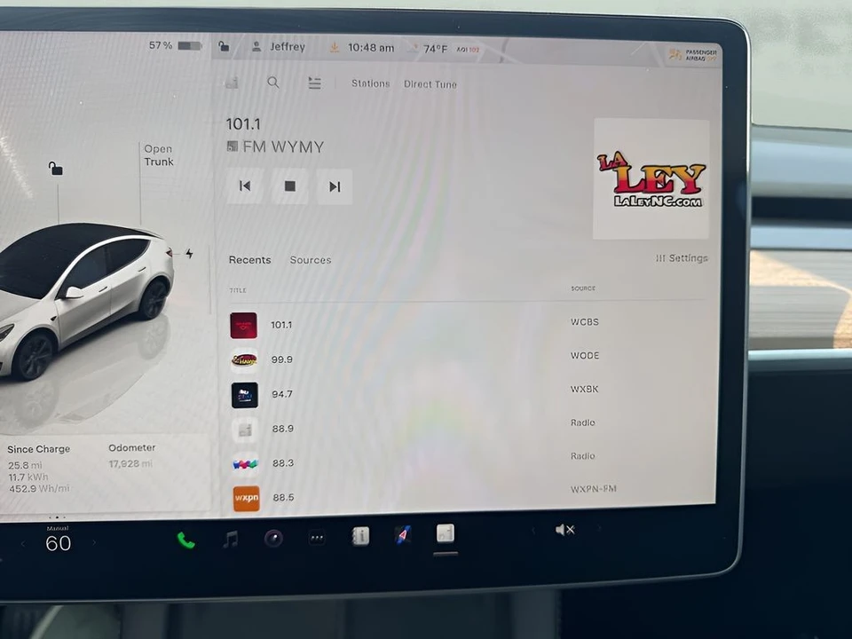 2025 Tesla Model Y - Image 18 of 21