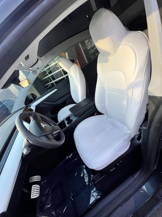 2025 Tesla Model Y - Image 10 of 16