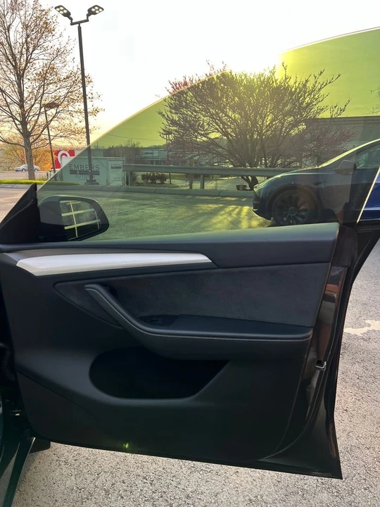 2025 Tesla Model Y - Image 11 of 16