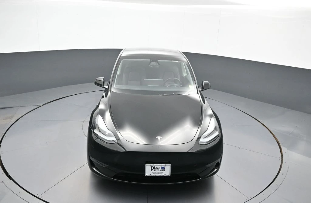 2025 Tesla Model Y - Image 21 of 21