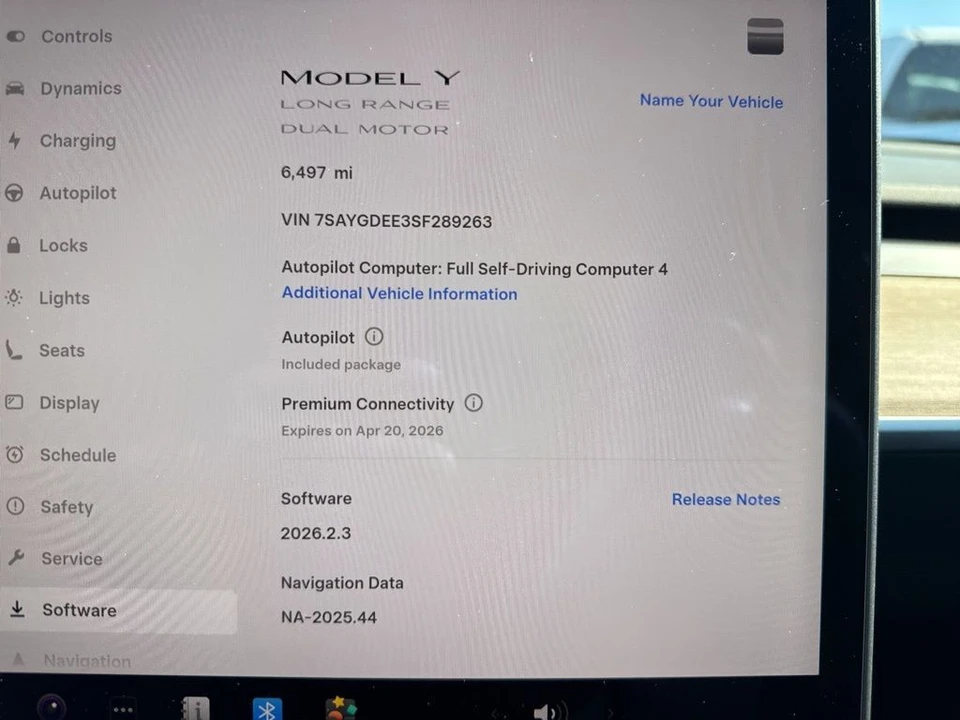 2025 Tesla Model Y - Image 4 of 6