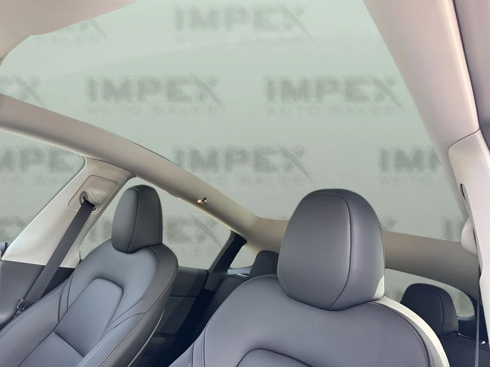 2025 Tesla Model Y - Image 11 of 21