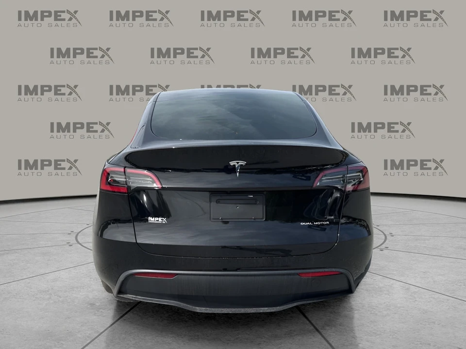 2025 Tesla Model Y - Image 4 of 21