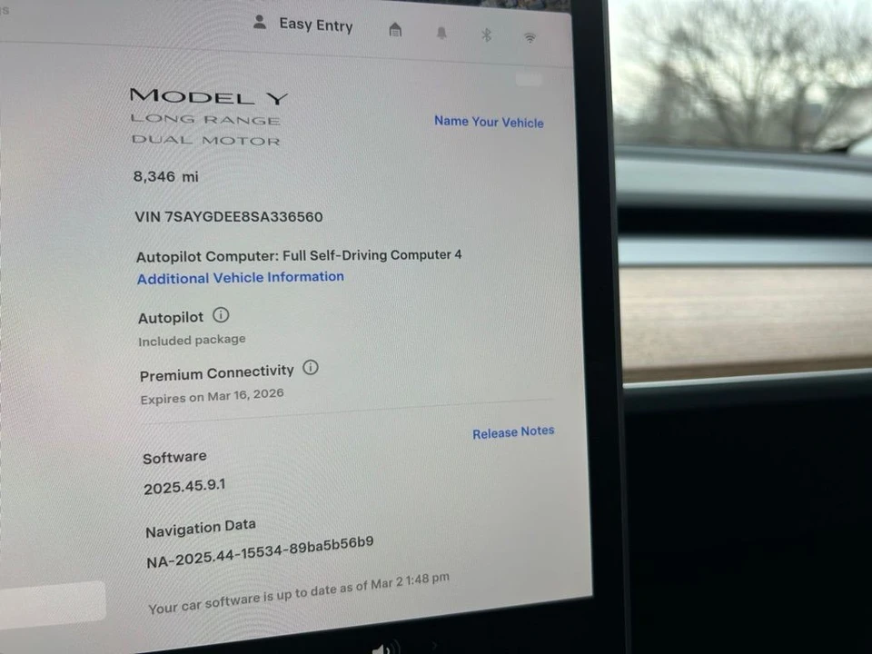 2025 Tesla Model Y - Image 16 of 17