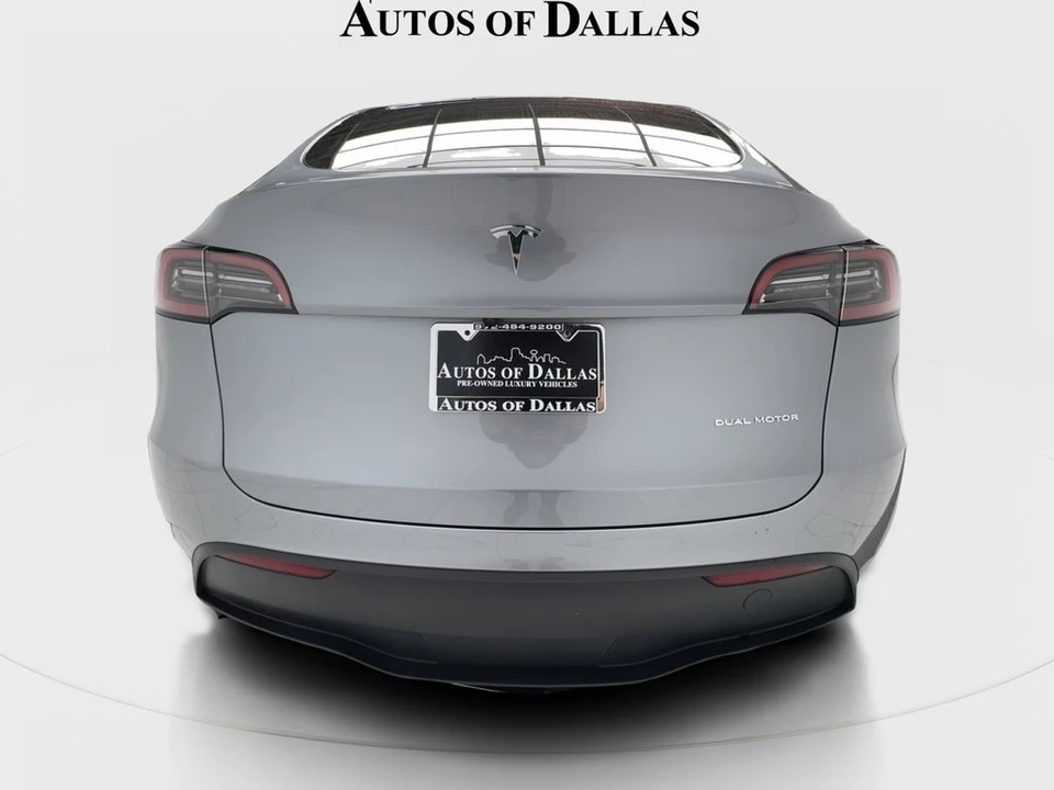 2025 Tesla Model Y - Image 9 of 21