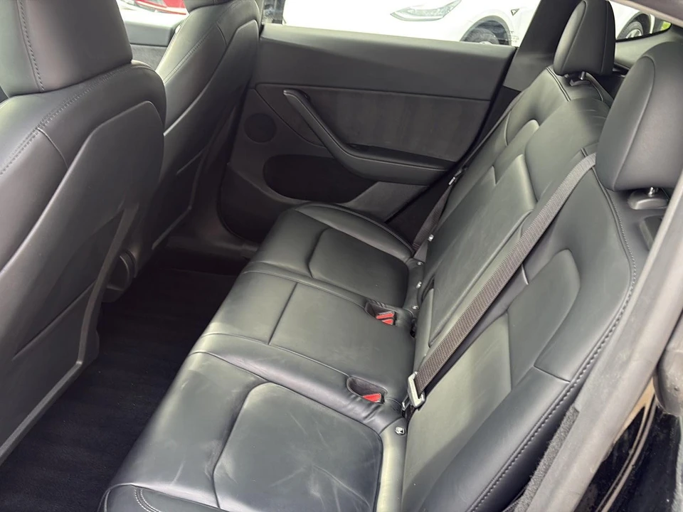2025 Tesla Model Y - Image 15 of 21