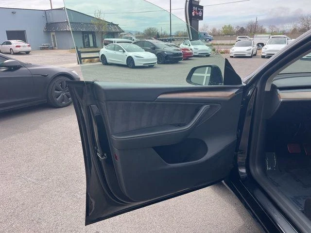 2025 Tesla Model Y - Image 11 of 21