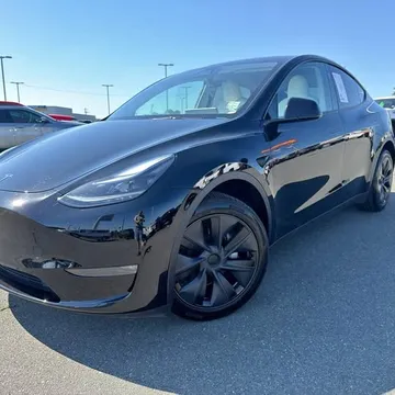2025 Tesla Model Y Long Range AWD