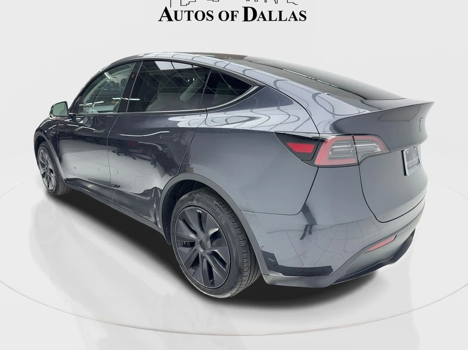 2025 Tesla Model Y - Image 10 of 21