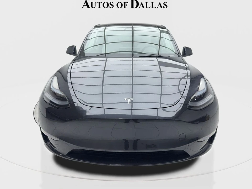 2025 Tesla Model Y - Image 4 of 12