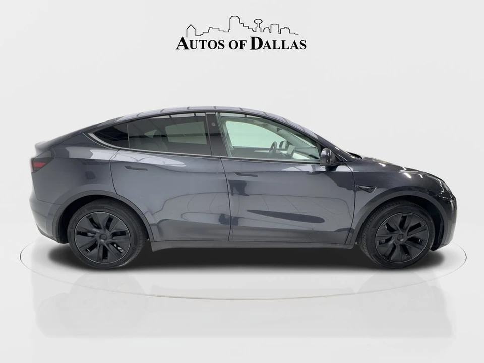 2025 Tesla Model Y - Image 7 of 21