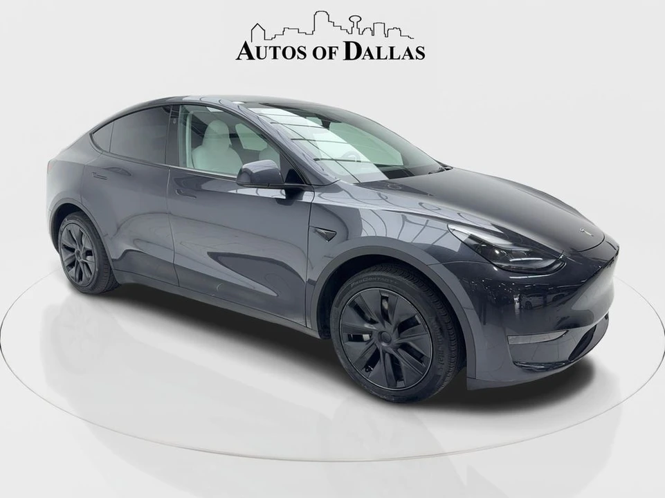 2025 Tesla Model Y - Image 2 of 21