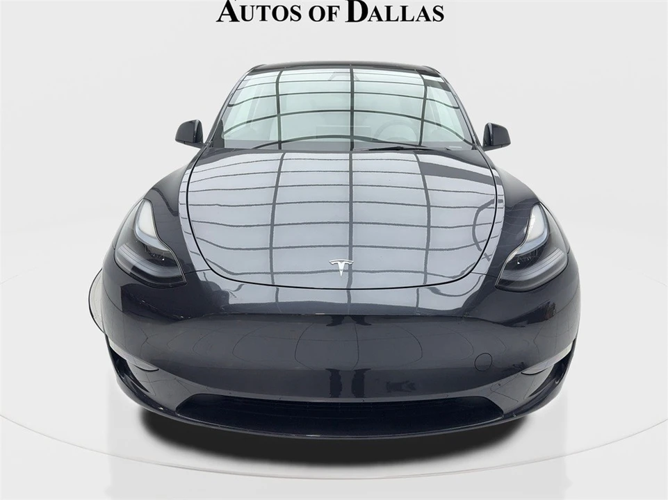 2025 Tesla Model Y - Image 4 of 12