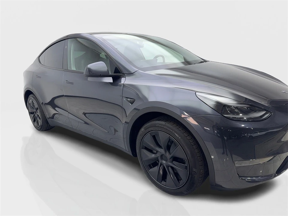 2025 Tesla Model Y - Image 12 of 12