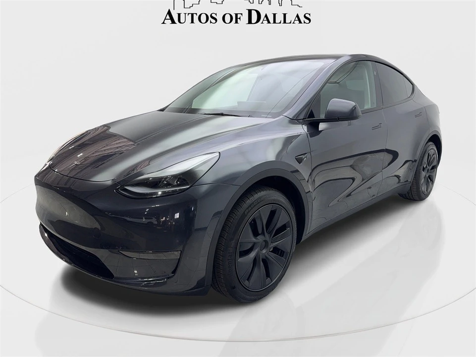 2025 Tesla Model Y - Image 2 of 12