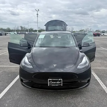2025 Tesla Model Y Long Range