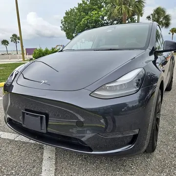 2025 Tesla Model Y Long Range Sport Utility 4D