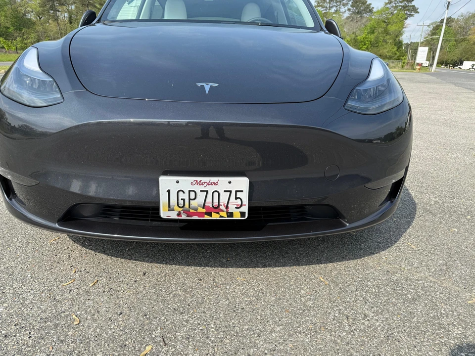 2025 Tesla Model Y Performance - Image 10 of 31