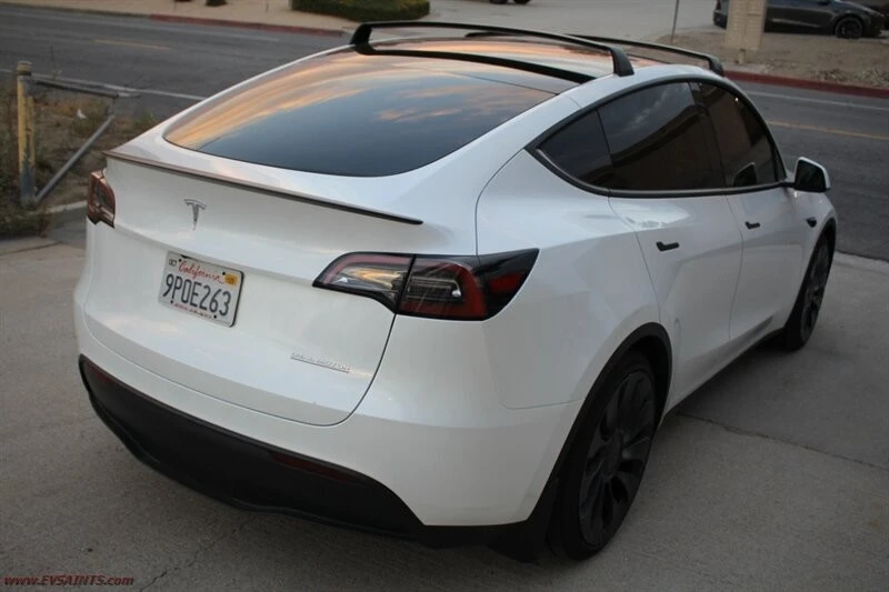 2025 Tesla Model Y Performance - Image 6 of 21