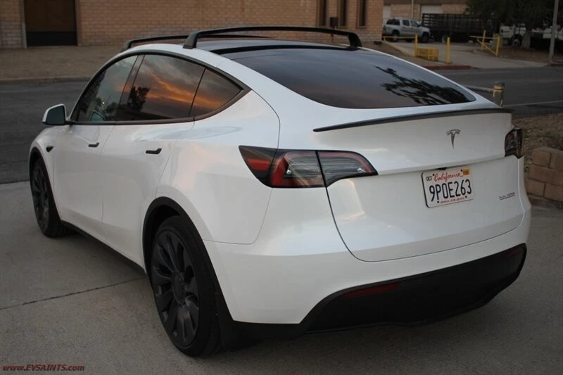 2025 Tesla Model Y Performance - Image 5 of 21