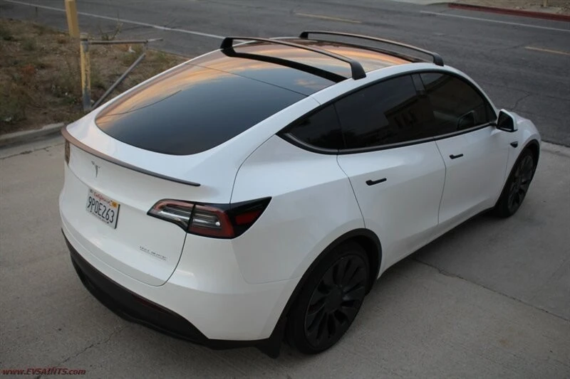 2025 Tesla Model Y Performance - Image 7 of 21