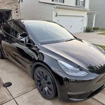 2025 Tesla Model Y Performance