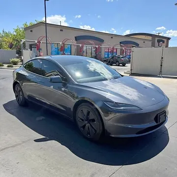 2025 Tesla Model 3 Long Range