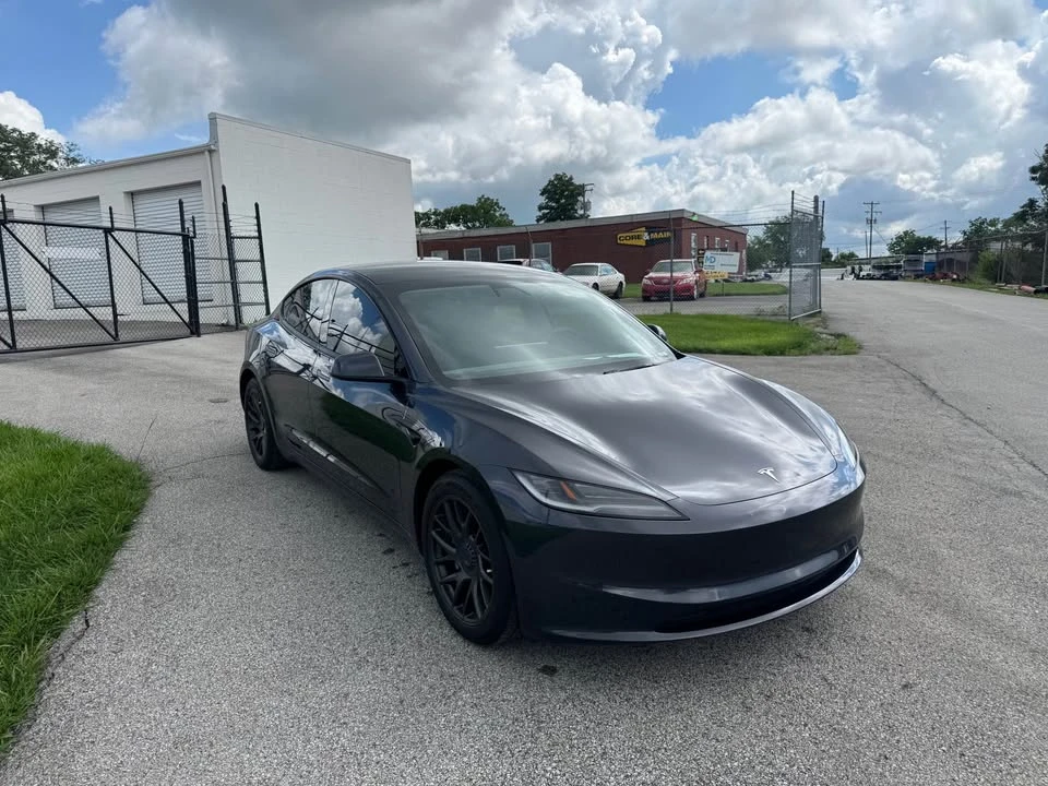 2025 Tesla Model 3 - Image 7 of 12