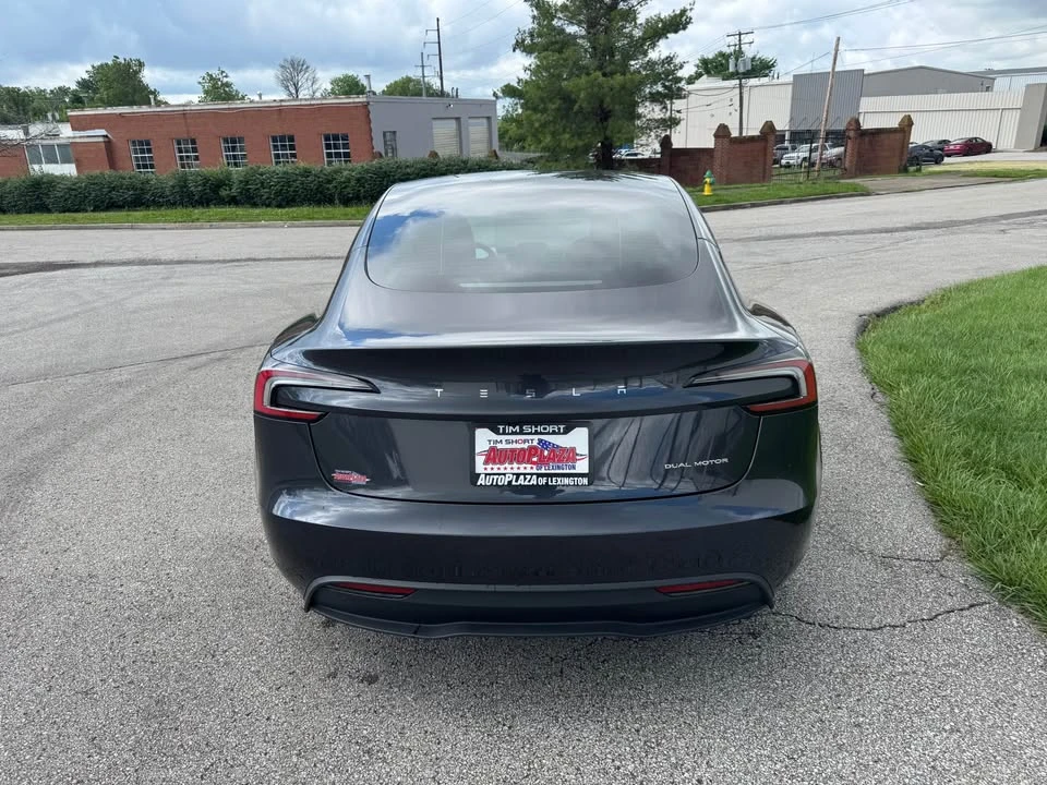 2025 Tesla Model 3 - Image 4 of 12