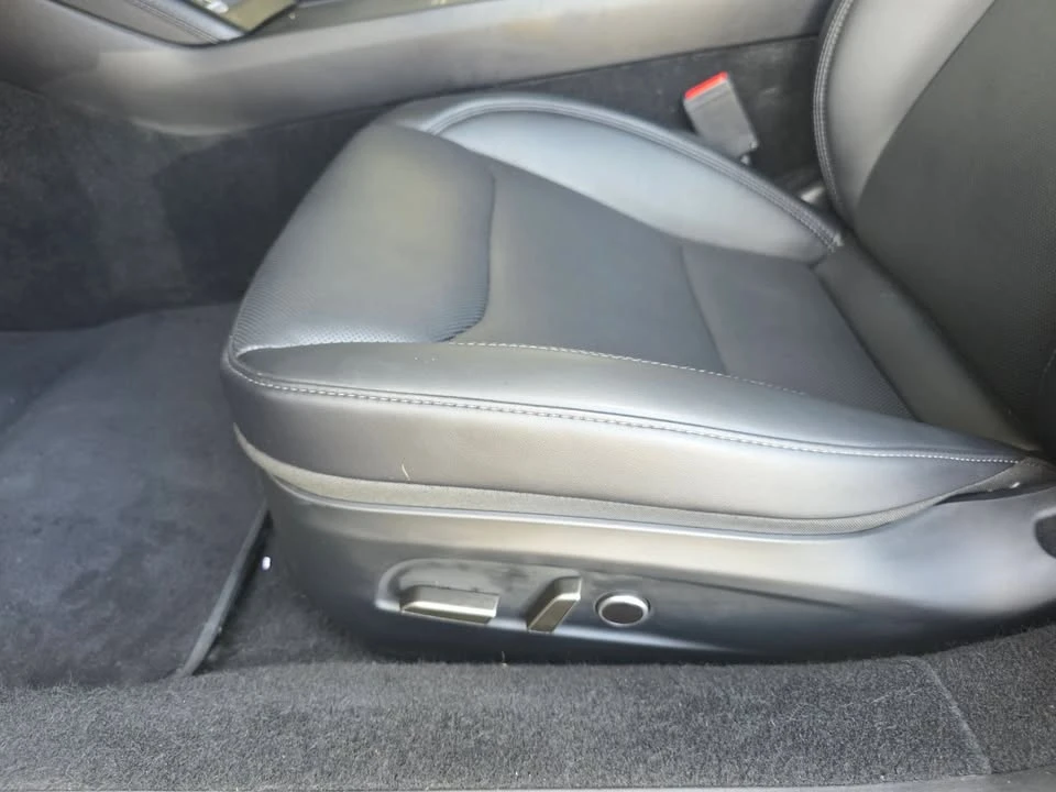 2025 Tesla Model 3 - Image 18 of 20