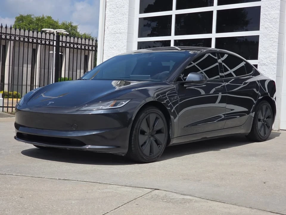 2025 Tesla Model 3 - Image 6 of 20
