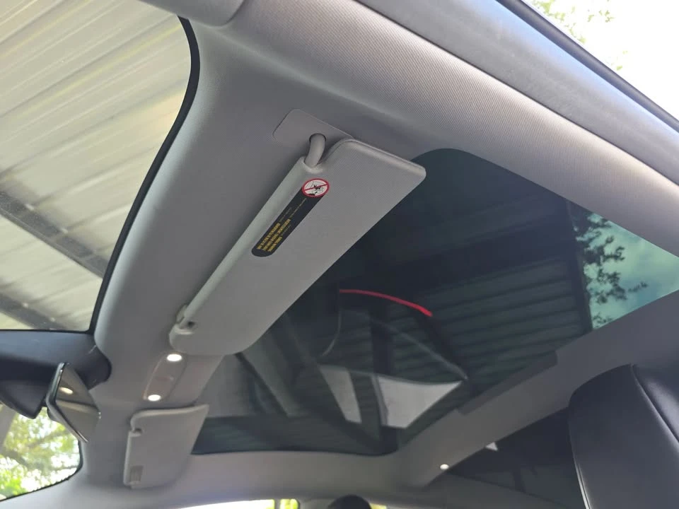 2025 Tesla Model 3 - Image 20 of 20