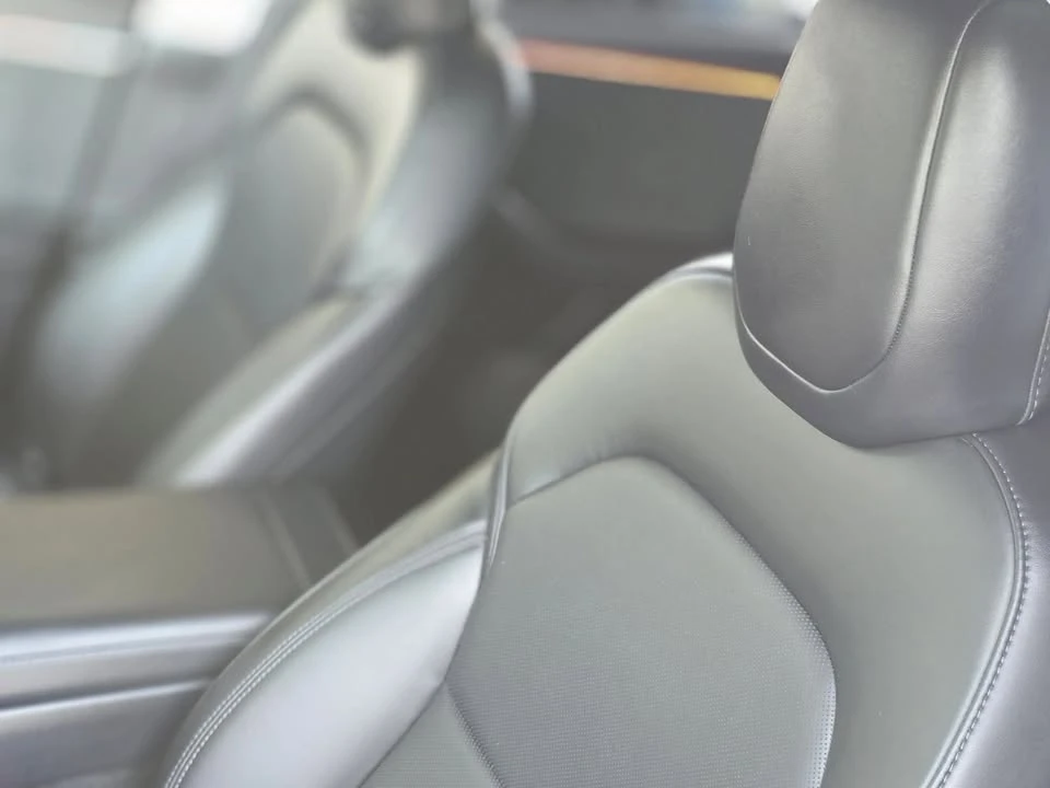2025 Tesla Model 3 - Image 19 of 20