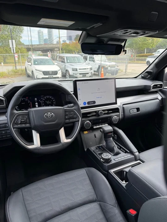 2025 Toyota 4Runner 6th Gen - Image 10 of 16