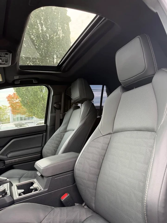 2025 Toyota 4Runner 6th Gen - Image 14 of 16