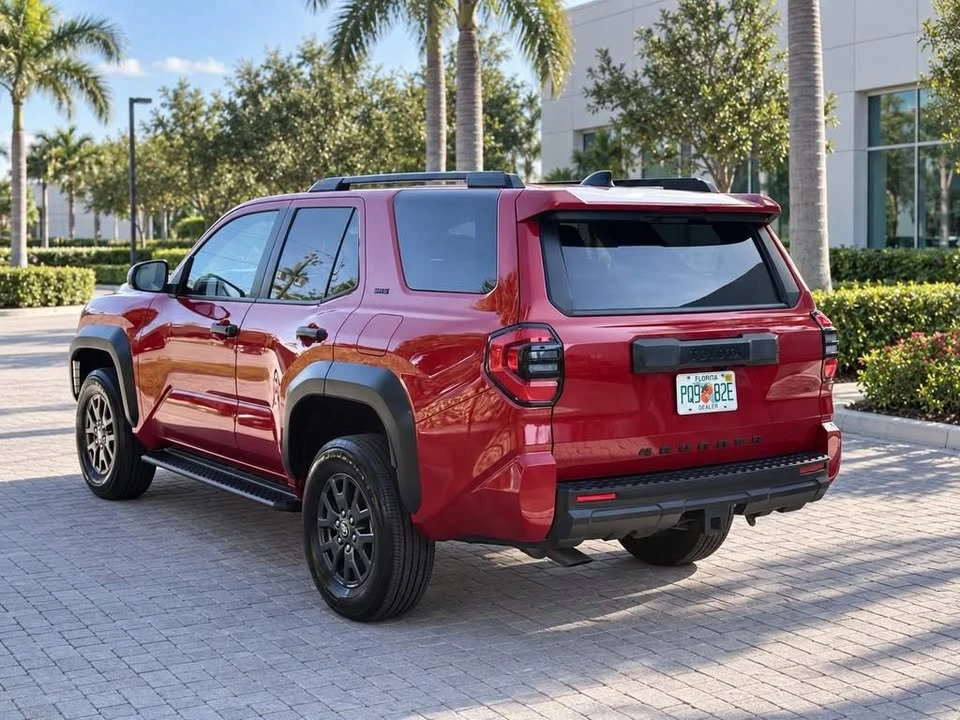 2025 Toyota 4Runner 6th Gen - Image 5 of 12