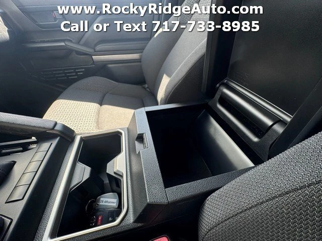 2025 Toyota 4Runner 6th Gen - Image 11 of 20