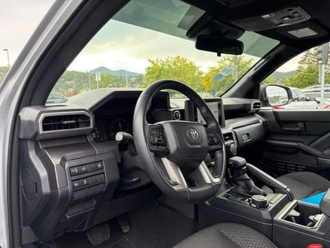 2025 Toyota 4Runner 6th Gen - Image 4 of 5